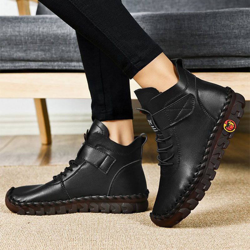 Women's platform winter ankle boots with round toe