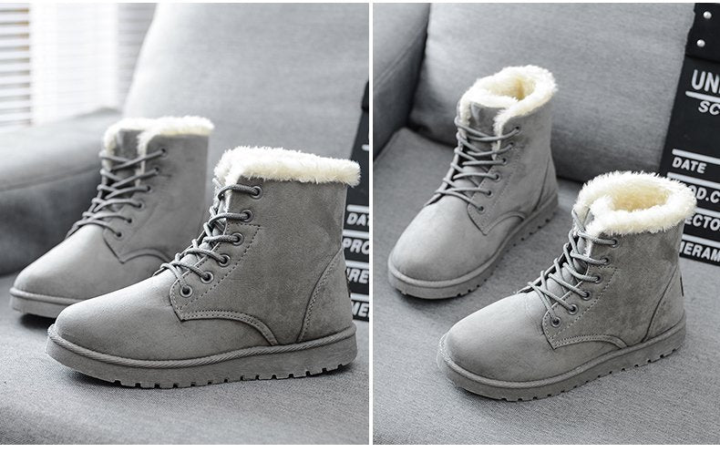Women's heeled ankle snow boots with plush insole