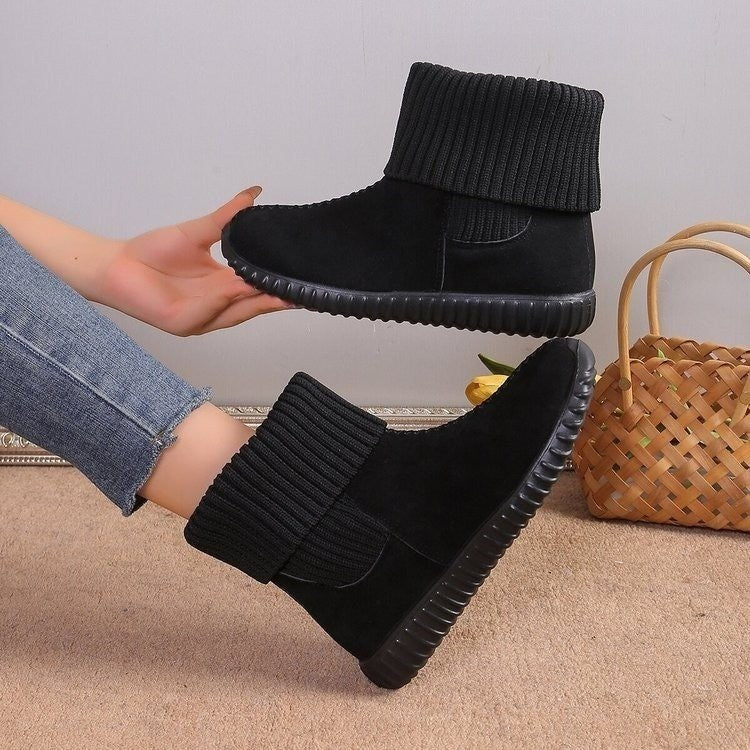 Women's flat ankle boots with round toe, black