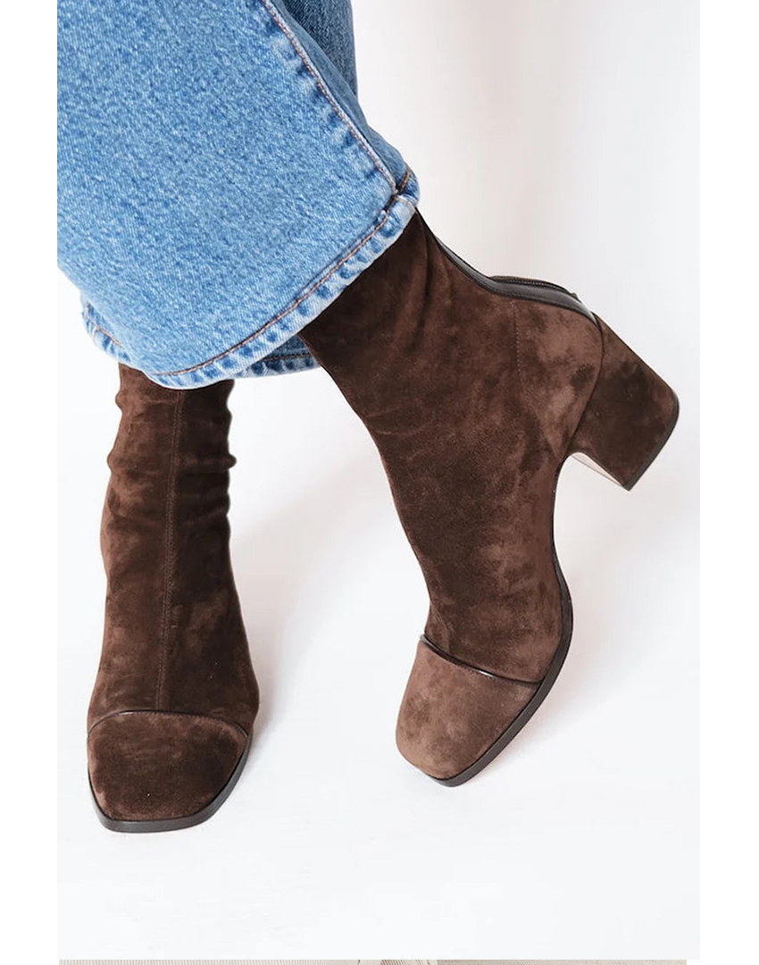 C&M® | Orthopedic Heeled Boots Carol & Margaret Wilmington