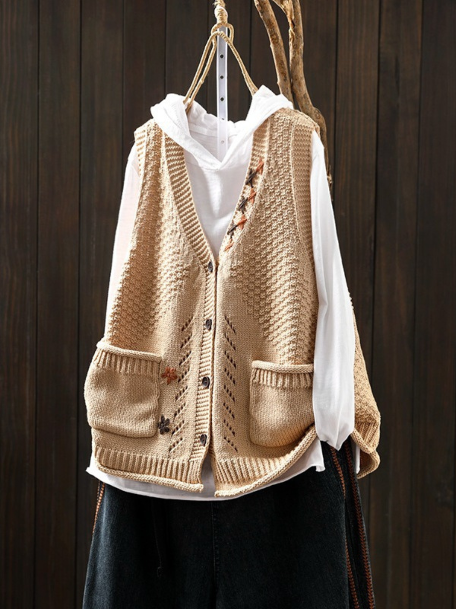C&M® | KNIT VEST Carol & Margaret Wilmington