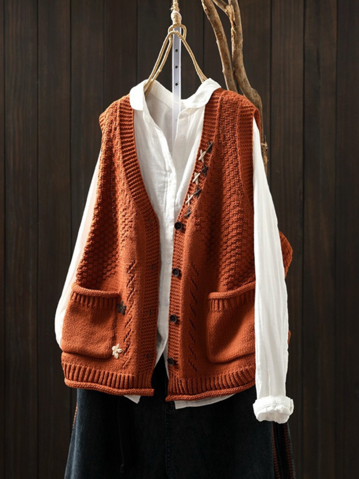 C&M® | KNIT VEST Carol & Margaret Wilmington