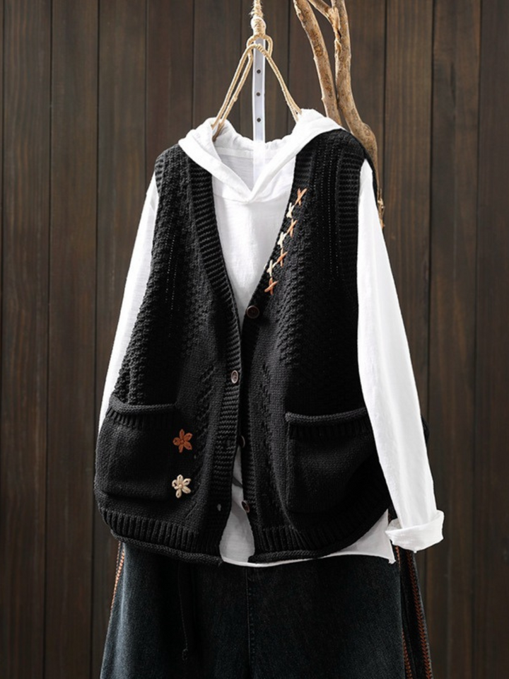 C&M® | KNIT VEST Carol & Margaret Wilmington