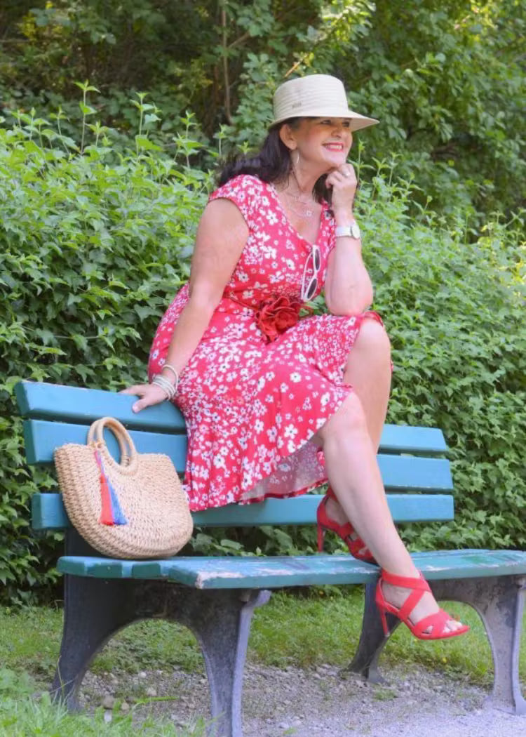 <h2>Here’s why women like you love Carol & Margaret.</h2>