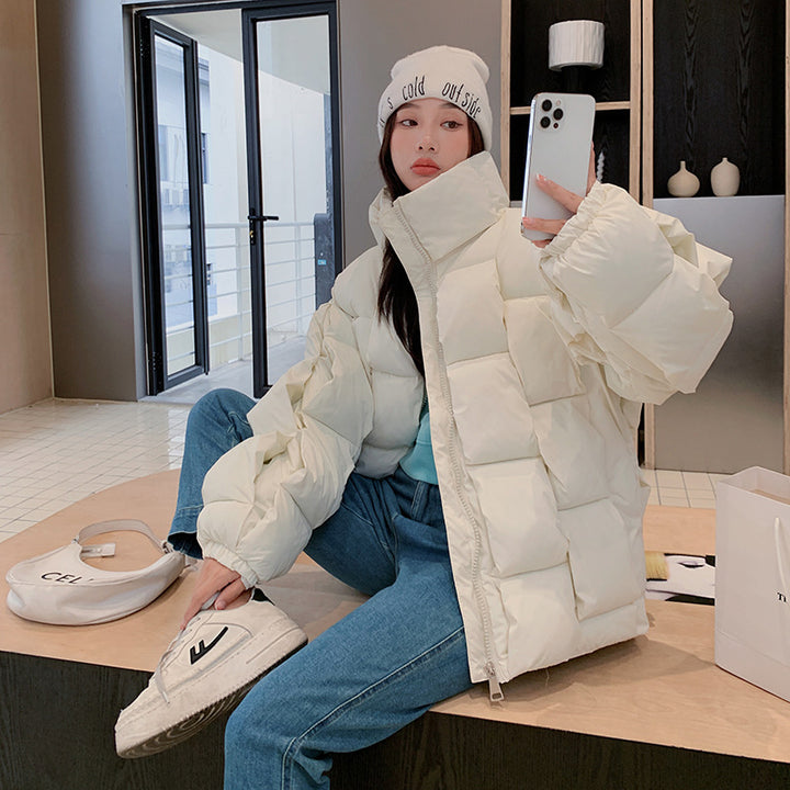 Women's padded winter jacket with pile collar and zip front