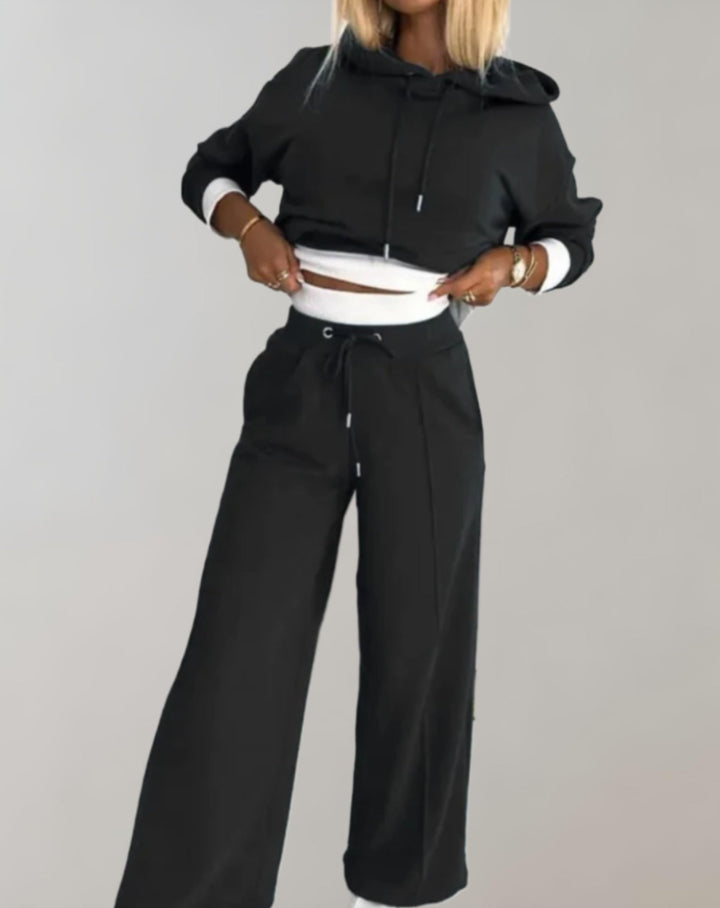Carly | Womens Casual Tracksuit Set With Cropped Hoodie and Wide Leg Joggers