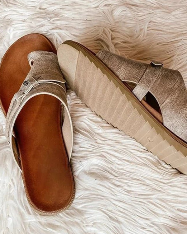Petra | Women's Leather Toe Ring Flat Sandals Carol & Margaret Wilmington