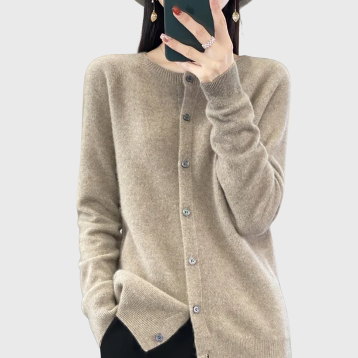 C&M® | Merino Cardigan Carol & Margaret Wilmington