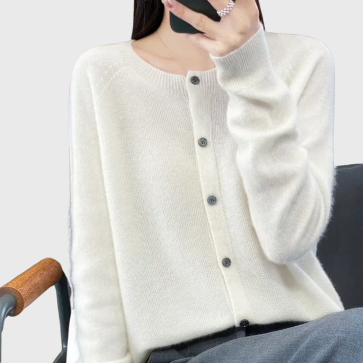 C&M® | Merino Cardigan Carol & Margaret Wilmington