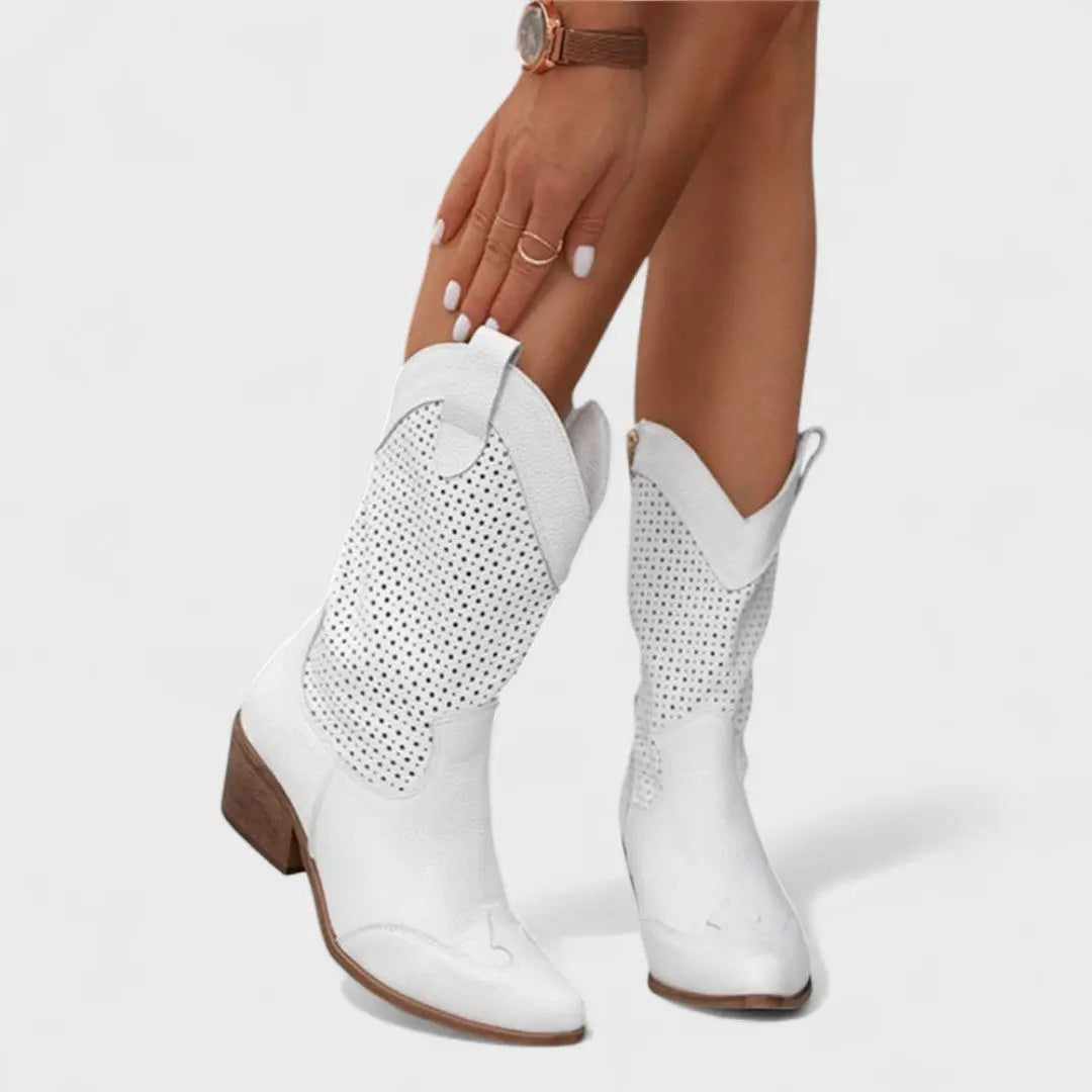 C&M® | Chic Comfort Boots Carol & Margaret Wilmington