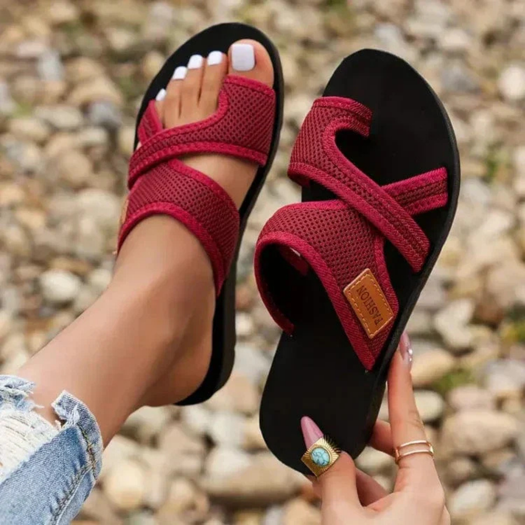 Rowan | Women's Breathable Mesh Crossover Toe Ring Flat Slides Carol & Margaret Wilmington