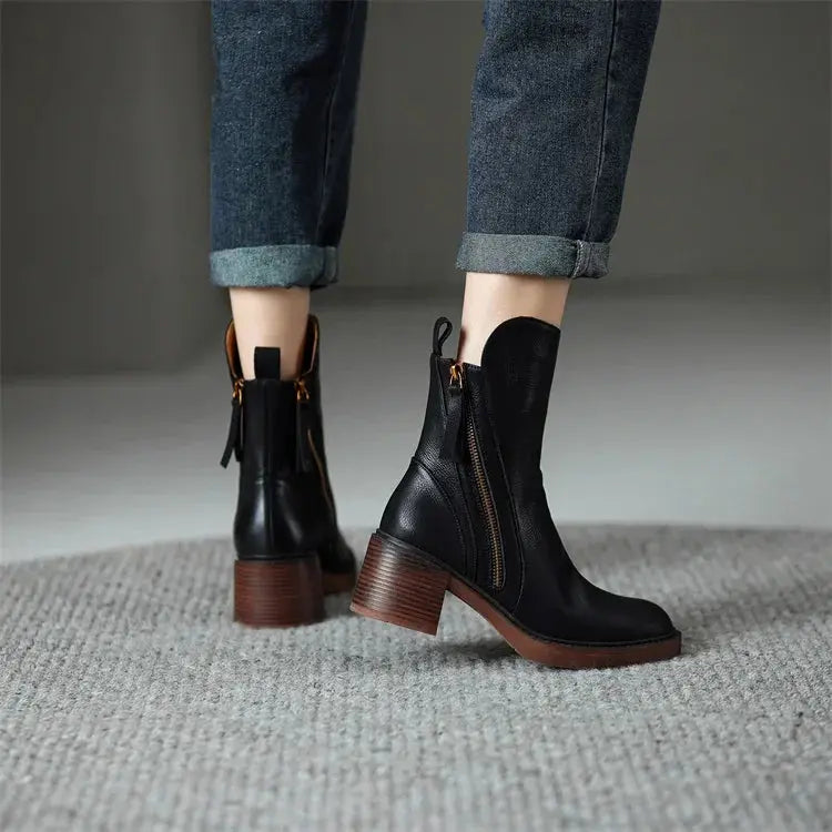 C&M® | Stylish Orthopedic Boots Carol & Margaret Wilmington
