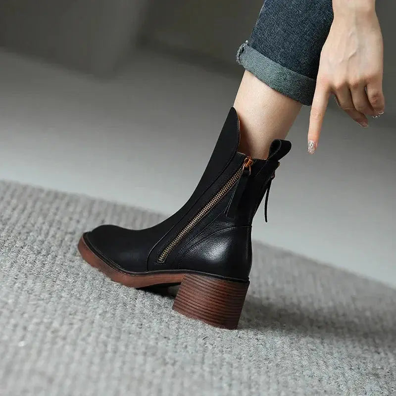 C&M® | Stylish Orthopedic Boots Carol & Margaret Wilmington