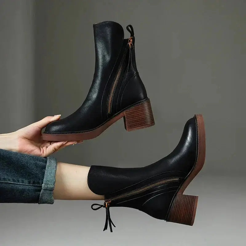 C&M® | Stylish Orthopedic Boots Carol & Margaret Wilmington
