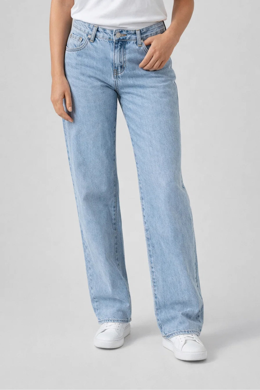Dina | Women's High Waist Relaxed Fit Jeans