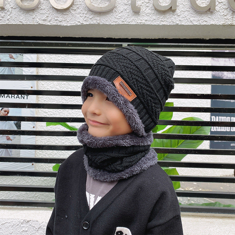 Women's knit beanie and scarf winter set