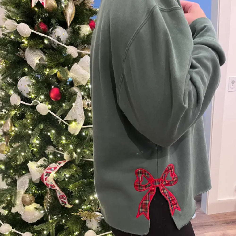 Women's white houndstooth sweater with bow embroidery