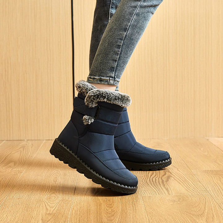 Women's plush lined winter ankle boots with platform sole