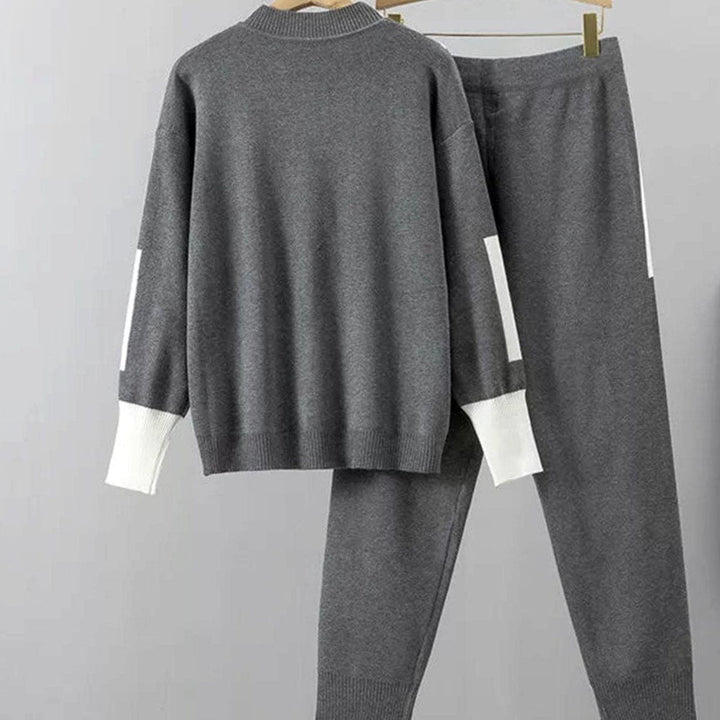 Nelda | Women's Ribbed Crew-Neck Long-Sleeve Sweater