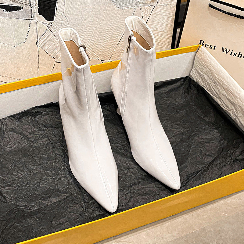 Pointed toe ankle boots with stiletto heel and side zipper
