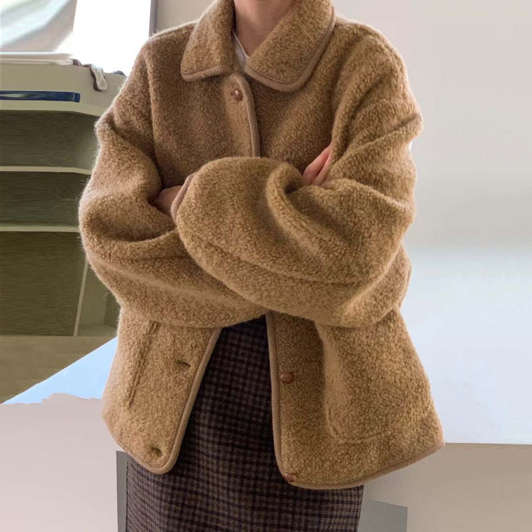 Women's mid-length padded winter coat with long sleeves