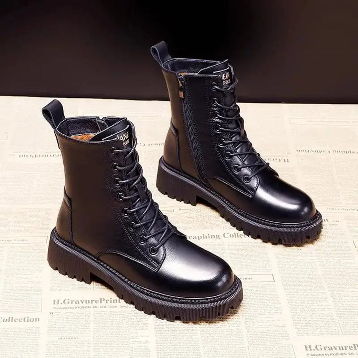 C&M® | High-quality stylish boots Carol & Margaret Wilmington