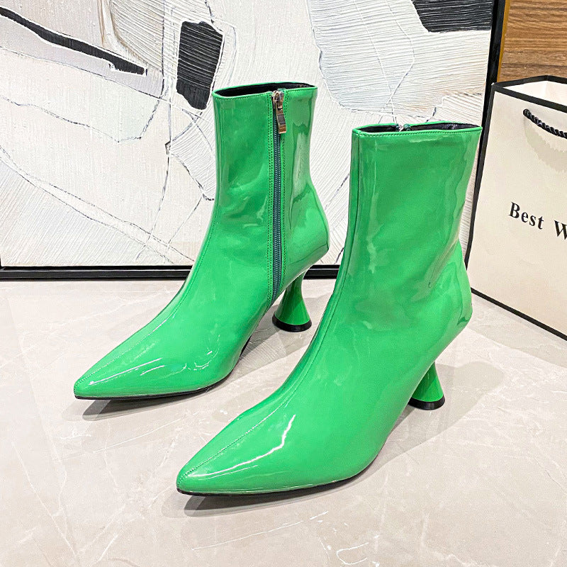 Pointed toe ankle boots with stiletto heel and side zipper