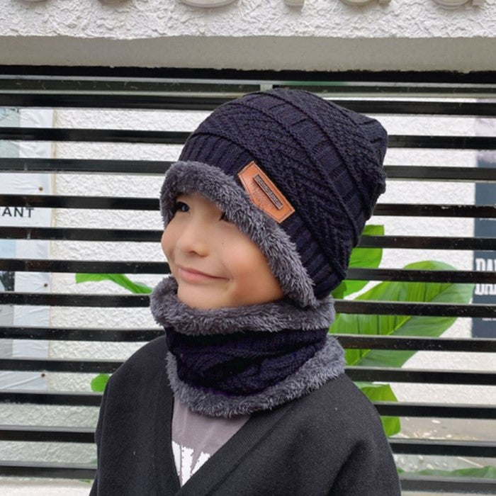 Women's knit beanie and scarf winter set