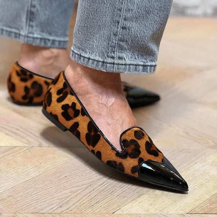 Karenza | Women's Patent Two-Tone Pointed-Toe Slip-On Flats