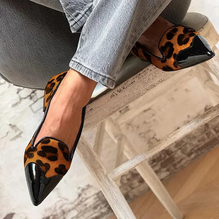 Karenza | Women's Patent Two-Tone Pointed-Toe Slip-On Flats