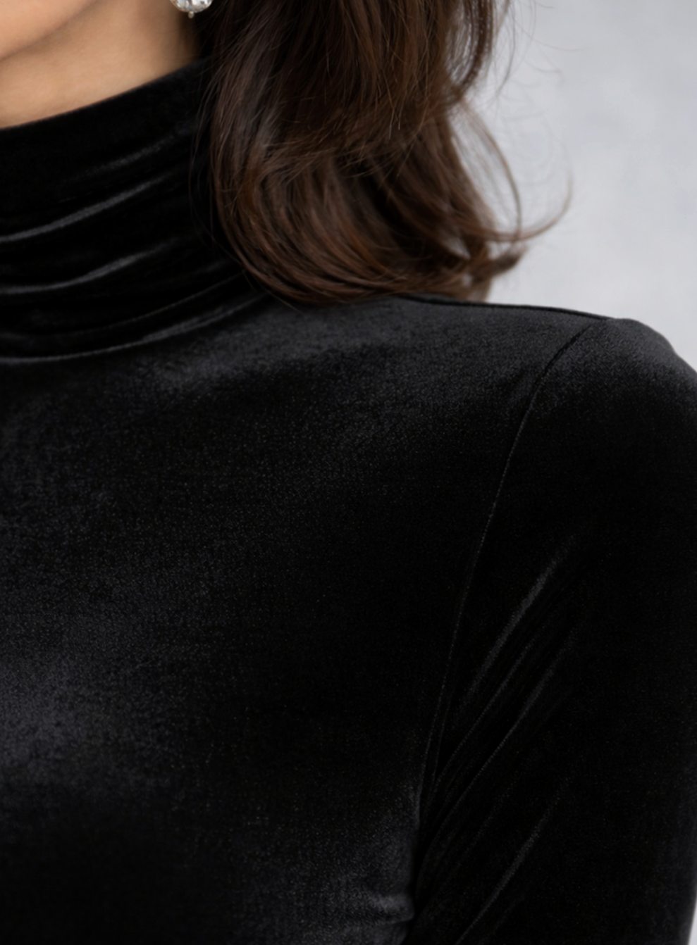 Saskia | Women's Velvet Ruched Mock-Neck Long-Sleeve Dress